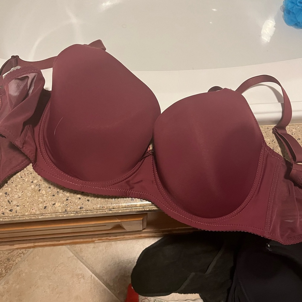 10 bras 40D-44dd some lane Bryant most never worn